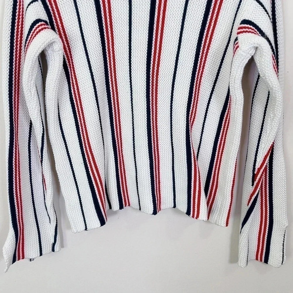 Frame Cropped  Crew Neck Sweater - Picture 13 of 14